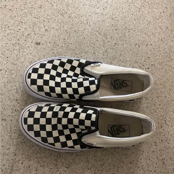 Checkered Vans - Picture 1 of 3